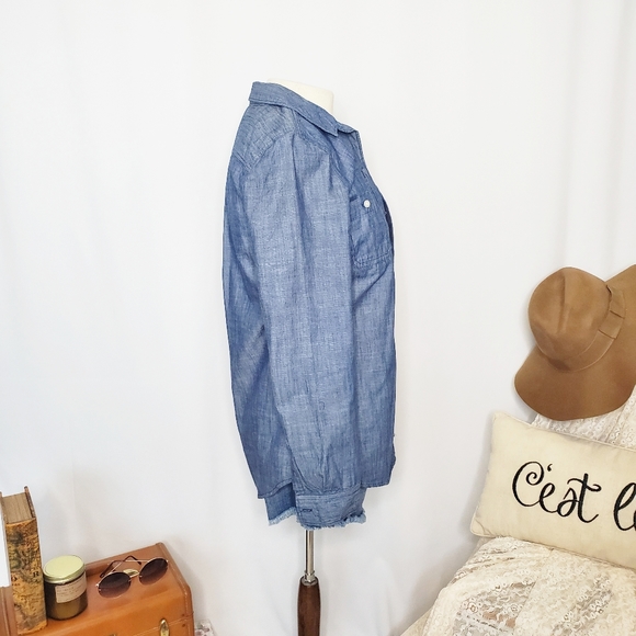 Blue Old Navy Button-Down Chambray - Size XS (EUC) - Picture 5 of 8
